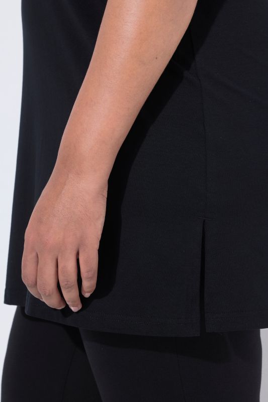 Туника с кръгло деколте