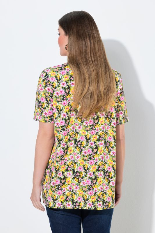 Тениска с пролетни цветя