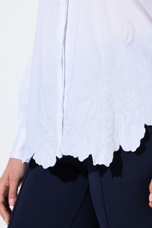 Риза с флорална бродерия