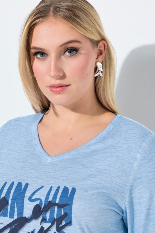 Тениска с графични надписи