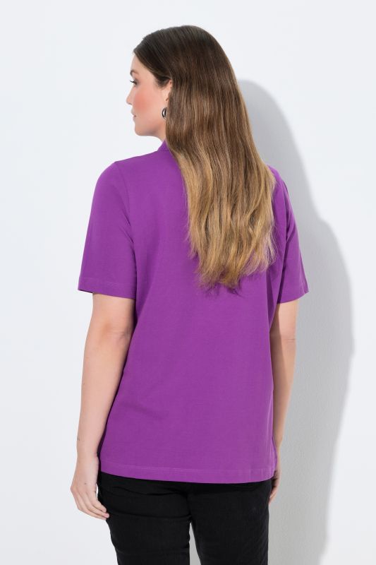 Блуза с яка с копчета