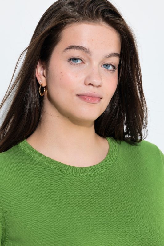 Пуловер с къси ръкави