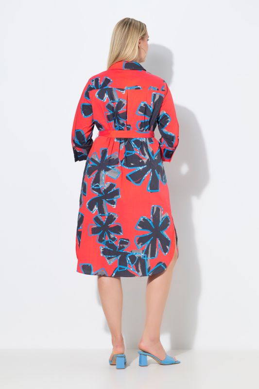 Рокля с принт на контрастни цветя