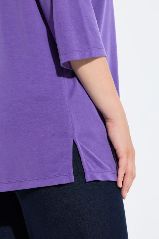 Тениска с цепка на деколтето