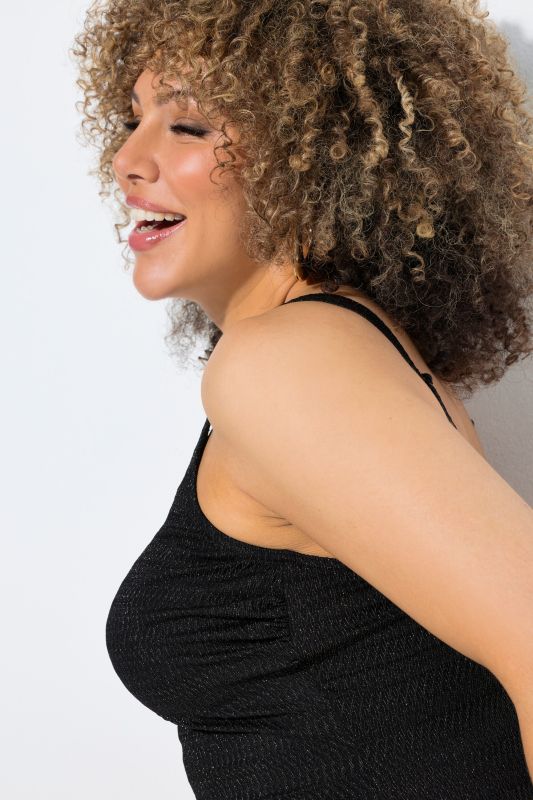 Бански с бляскав акцент