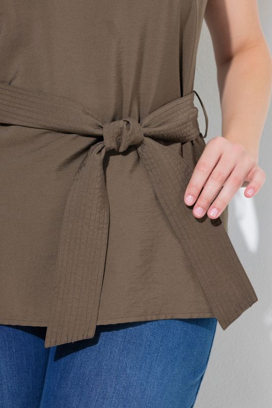 Блуза от вискоза с колан на талията