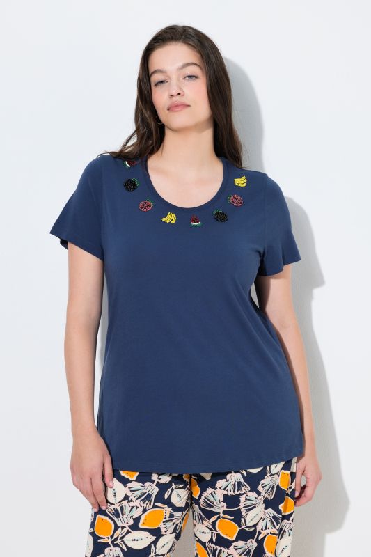 Тениска с мънистени плодове