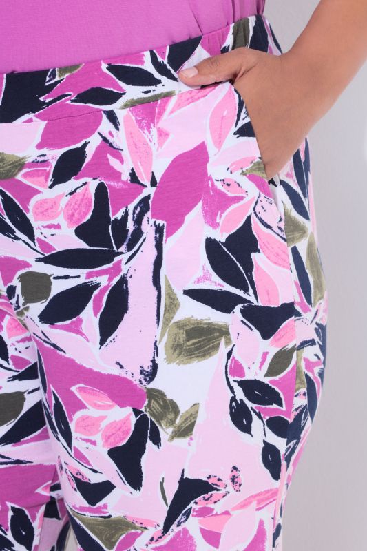 Панталон 7/8 с флорален мотив