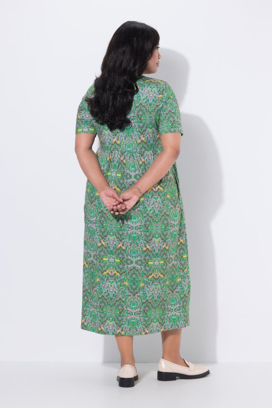 Рокля с абстрактен принт