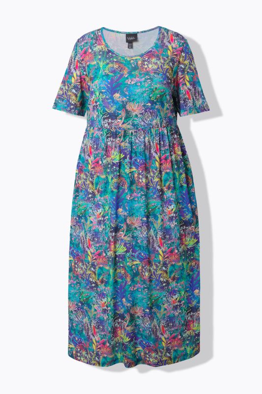 Рокля с цветен акцент