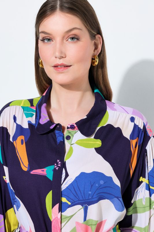 Рокля с разнообразен принт