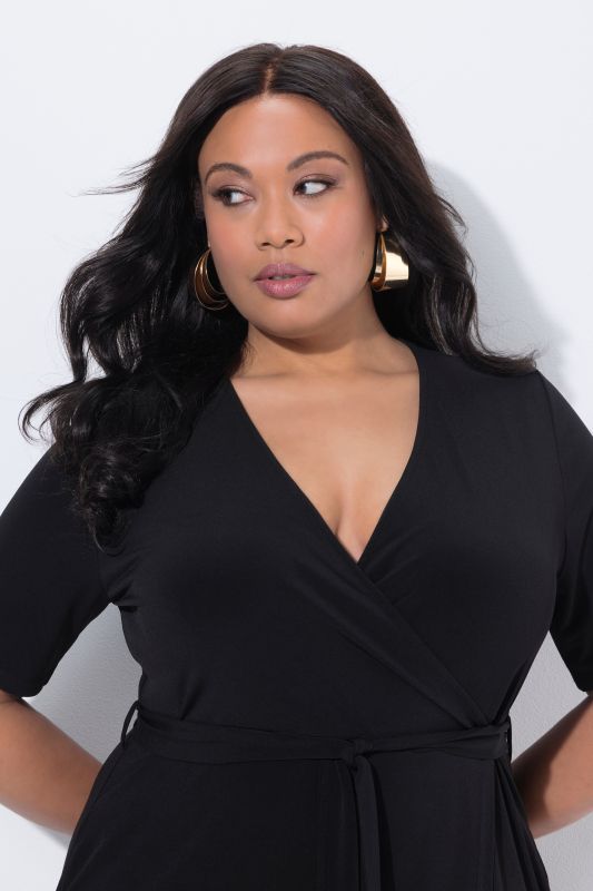 Рокля тип прегърни ме