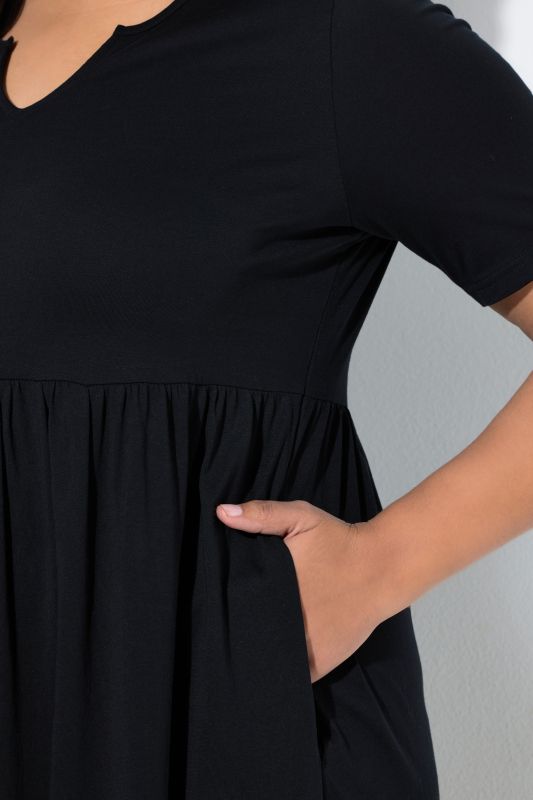 Рокля в черно