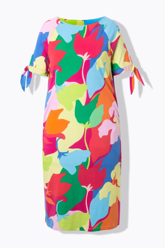 Рокля с акцент на цветя