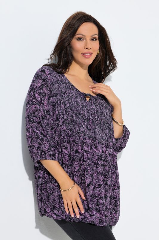 Блуза с декоративен ластик на гърдите