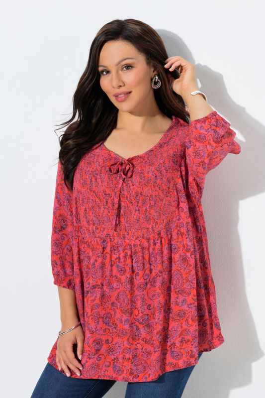 Блуза с декоративен ластик на гърдите