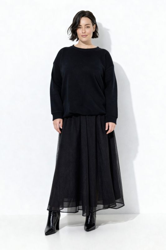 Пола с волани