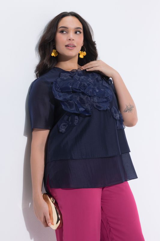 Блуза с шифон и флорален акцент