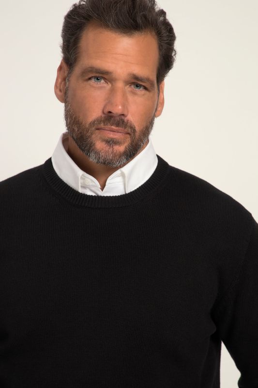 Памучен плетен пуловер с класическо кръгло деколте и дълги ръкави