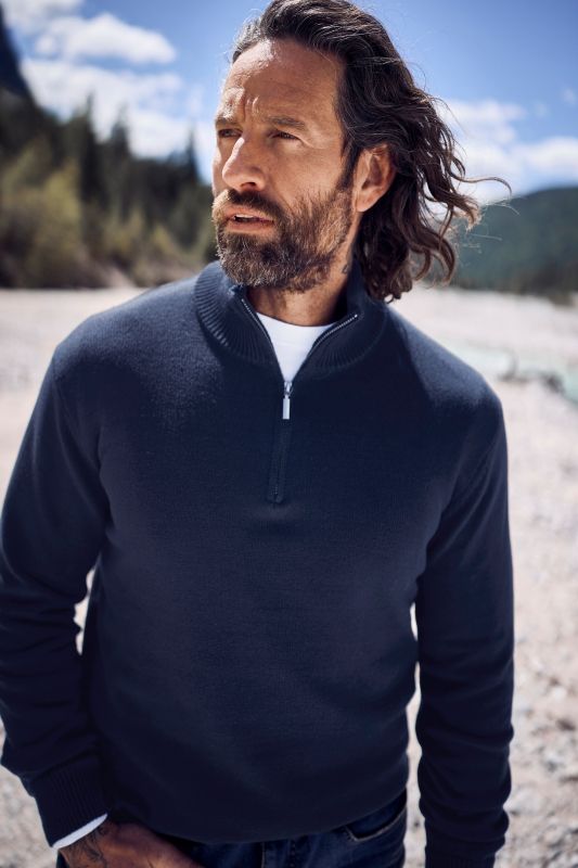 Пуловер с цип