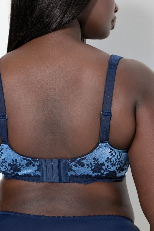 Shimmering Lace Underwire Bra