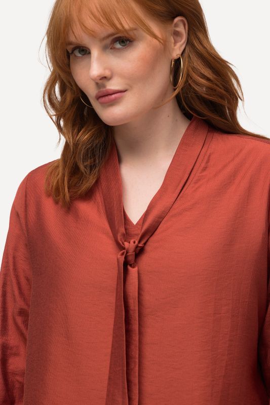Tie Neck Long Sleeve Blouse