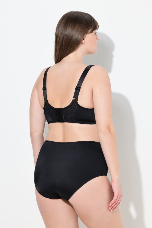 Сутиен с дантела и метални детайли