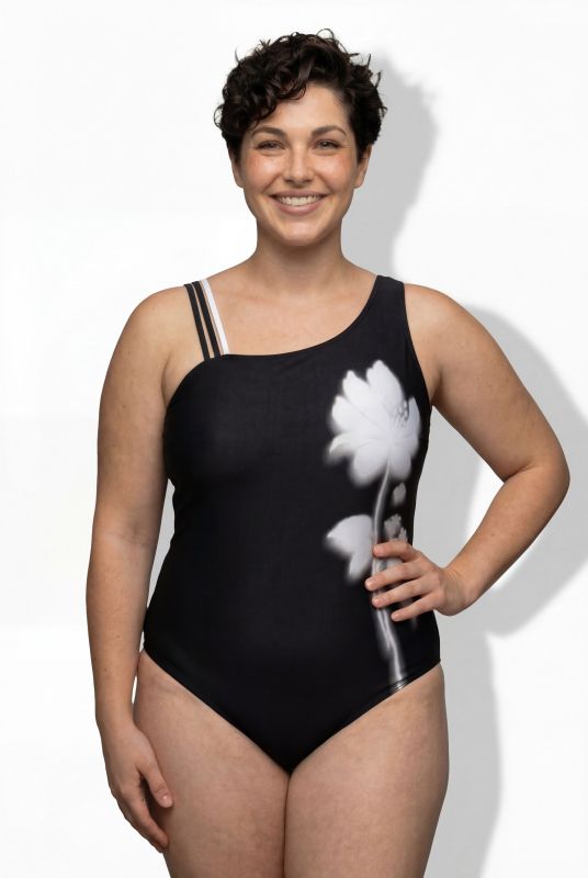 Бански с флорален принт