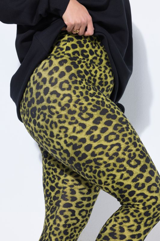 Клин с леопардов принт