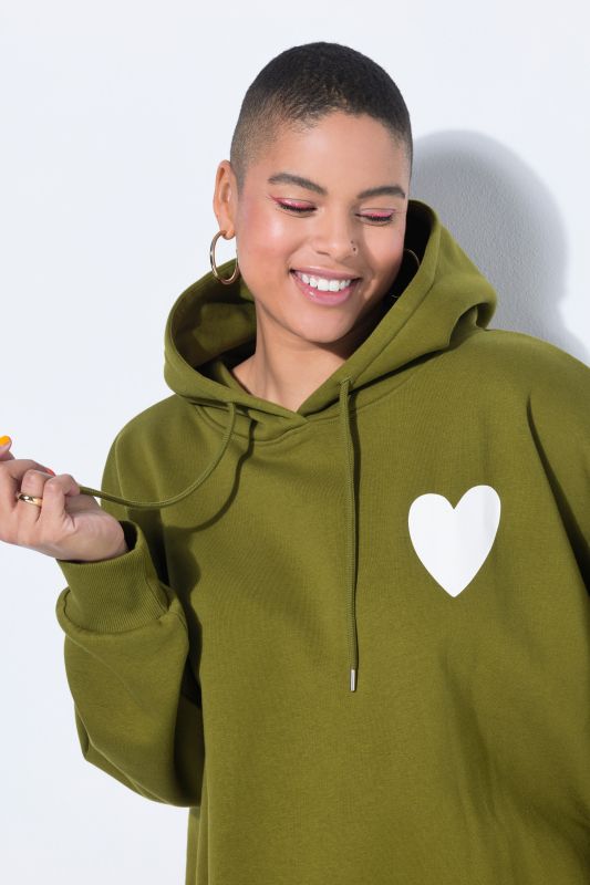 Oversized Heart Graphic Hoodie