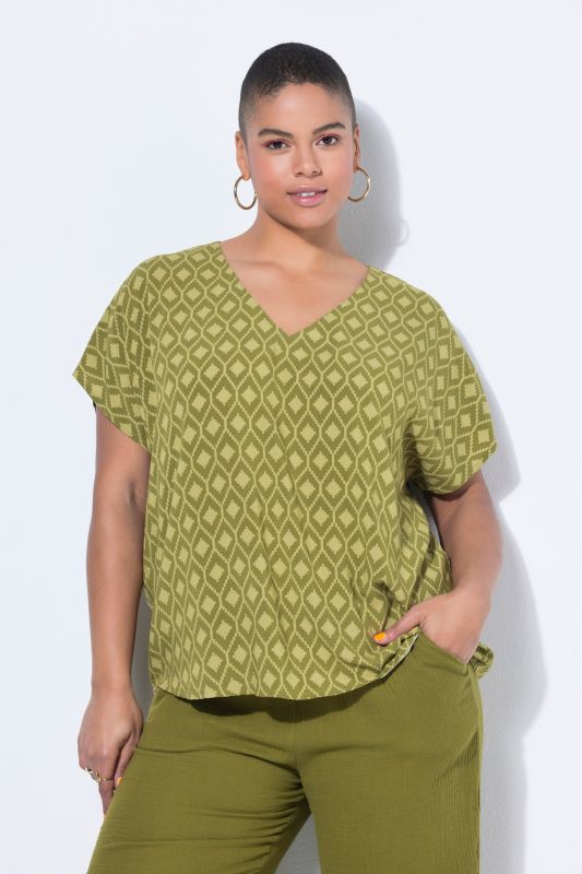 Блуза с ромбоиден принт