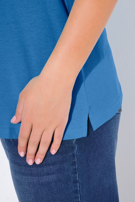 V-Neck Classic Fit Cotton Tank