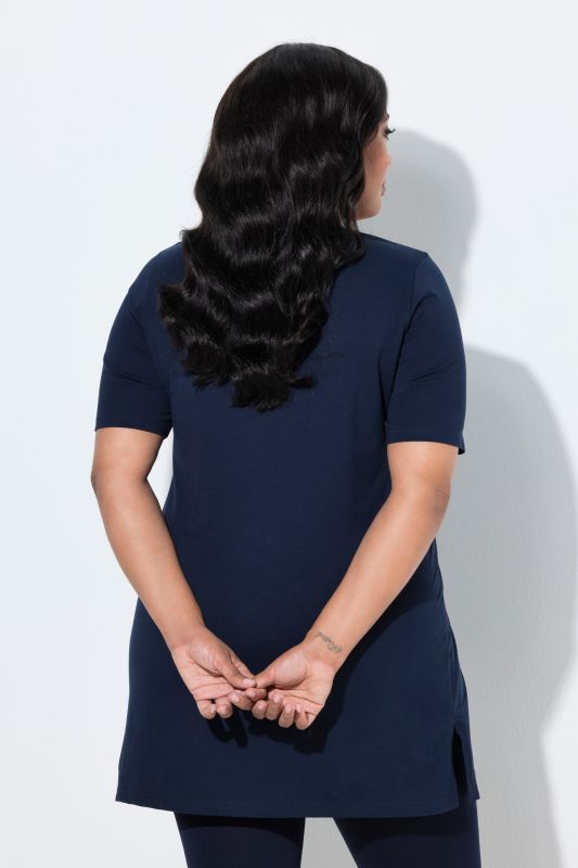 Туника с кръгло деколте