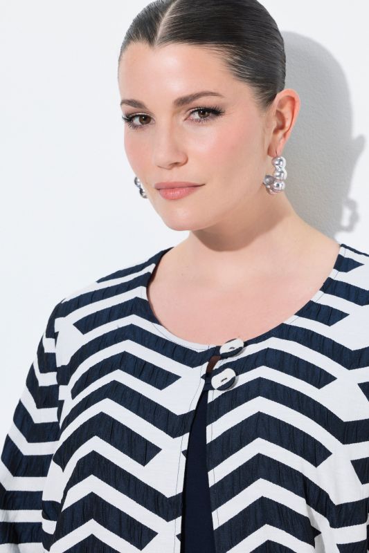 Яке с геометричен принт