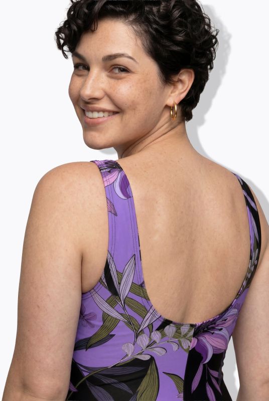 Бански с принт на лилии