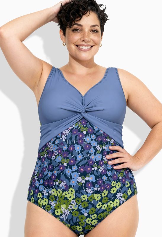 Бански с принт на цветя