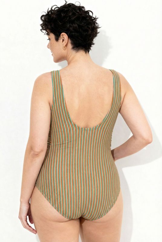 Бански с раиран дизайн