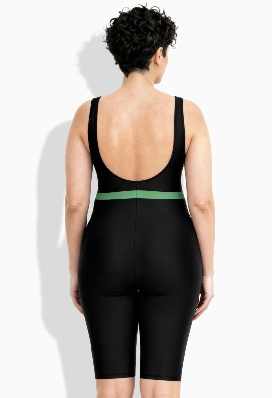 Бански с крачол и принт на джунгла