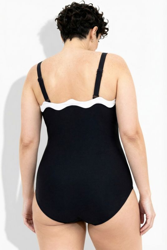 Бански със свалящи се презрамки