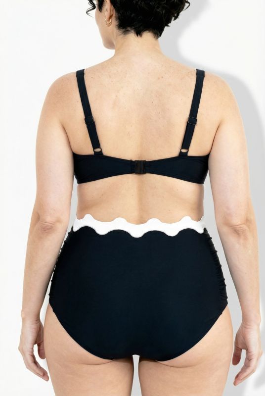 Бански от 2 части с декоративни кантове