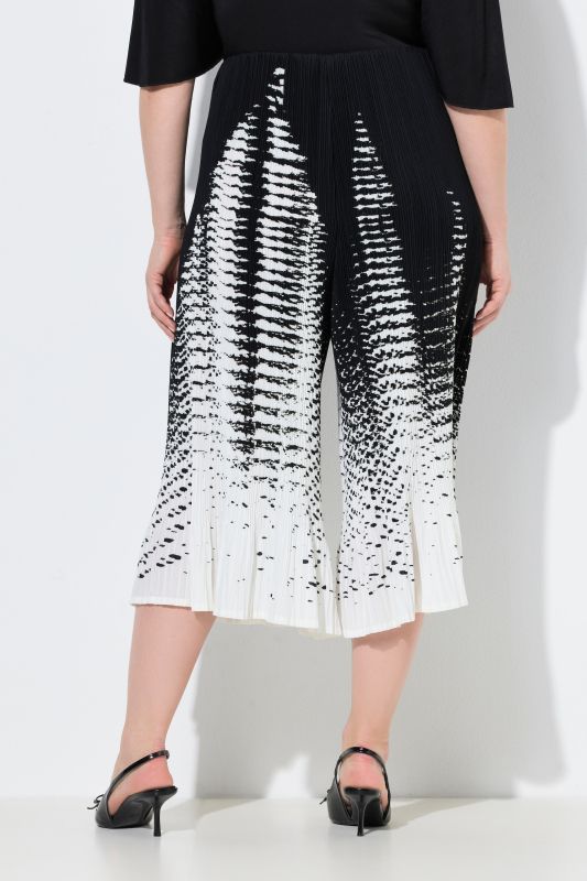 Панталон плисиран с абстрактен принт