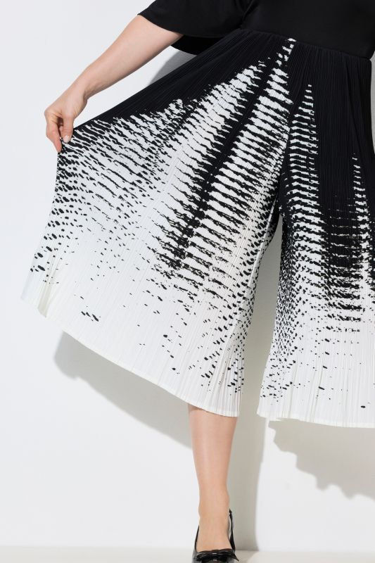 Панталон плисиран с абстрактен принт