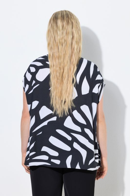 Блуза с абстрактен принт