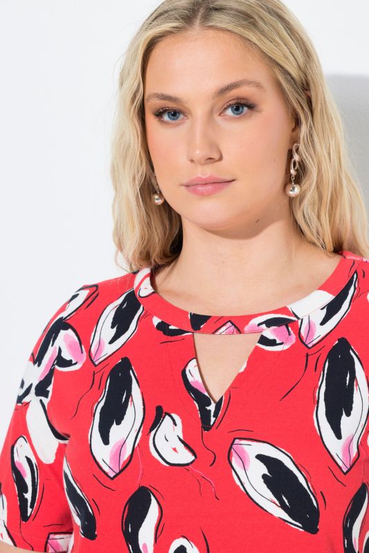 Тениска с принт на цветя