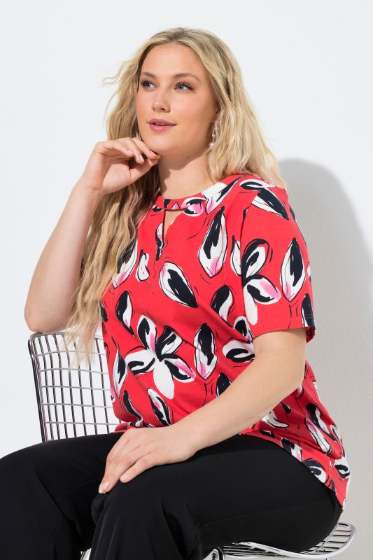 Тениска с принт на цветя