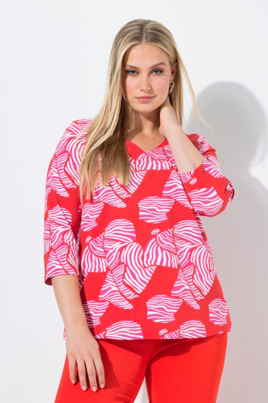 Тениска с раиран графичен принт