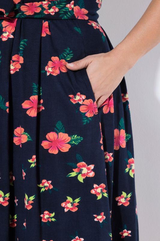 Рокля с принт на хибискус