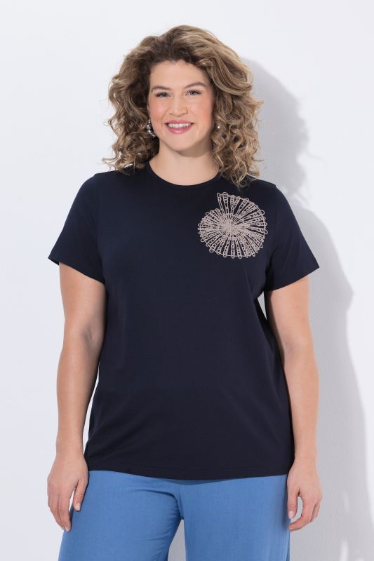 Тениска с бродерия на раковина