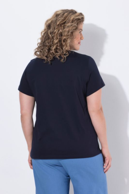 Тениска с бродерия на раковина