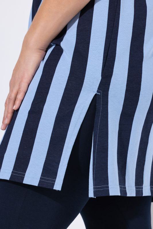 Туника с раиран принт